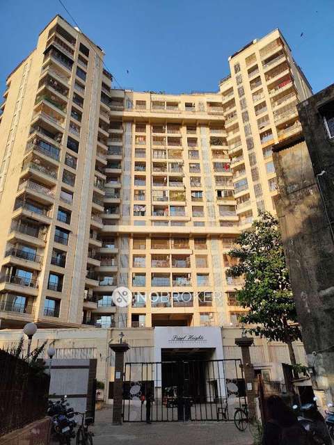 2 BHK Flat In Pearl Heights For Sale  In Andheri West