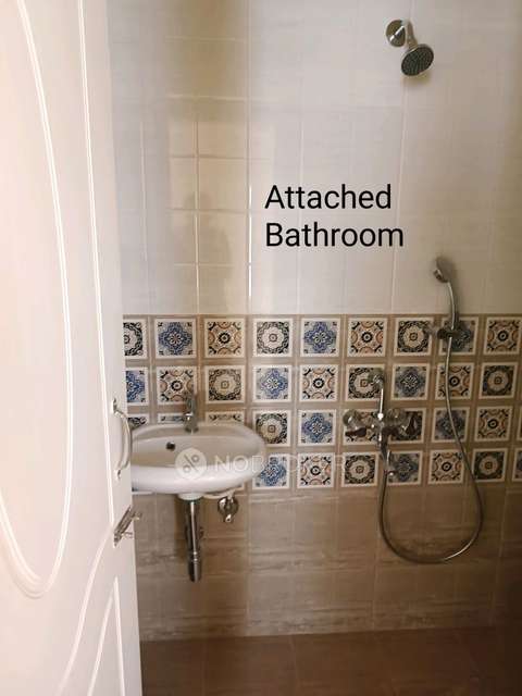 2 BHK Flat In Raghavendra Flats For Sale  In 354w+3hp, Munuswamy St, Venkatesh Nagar, Virugambakkam, Chennai, Tamil Nadu 600092, India