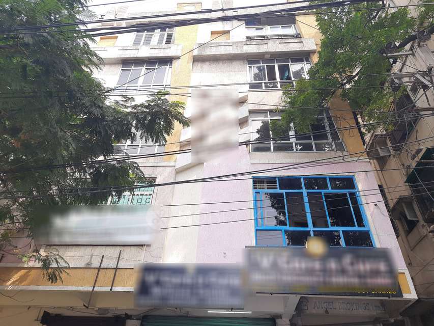 1 BHK Flat For Sale  In  Barkatpura