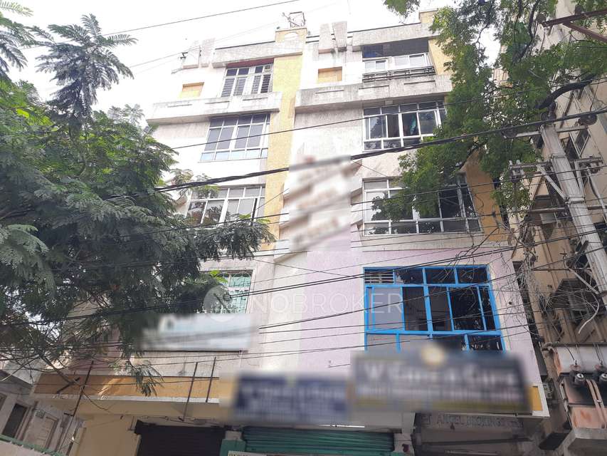 1 BHK Flat For Sale  In  Barkatpura