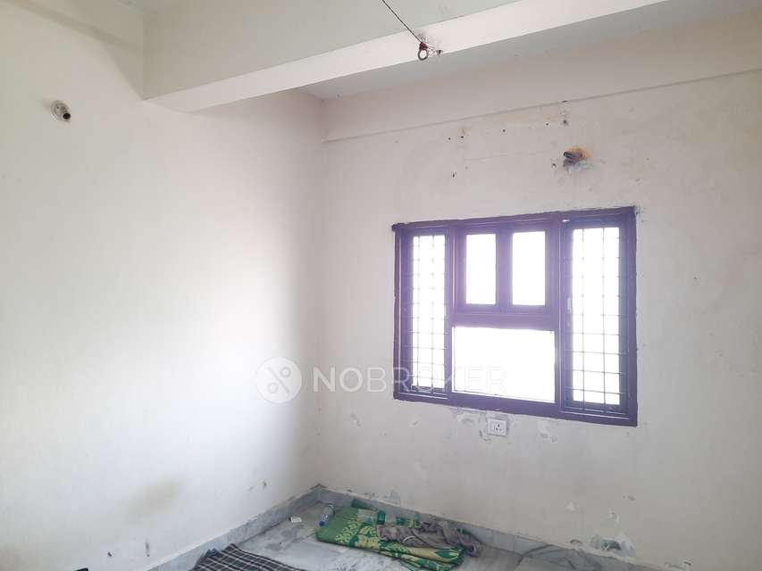 1 BHK Flat For Sale  In  Barkatpura