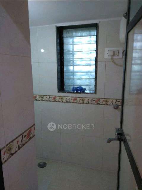 2 BHK Flat In Shree Ram Apartments For Sale  In Malad West