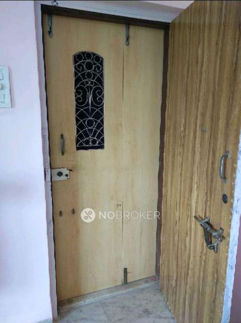 2 BHK Flat In Shree Ram Apartments For Sale  In Malad West