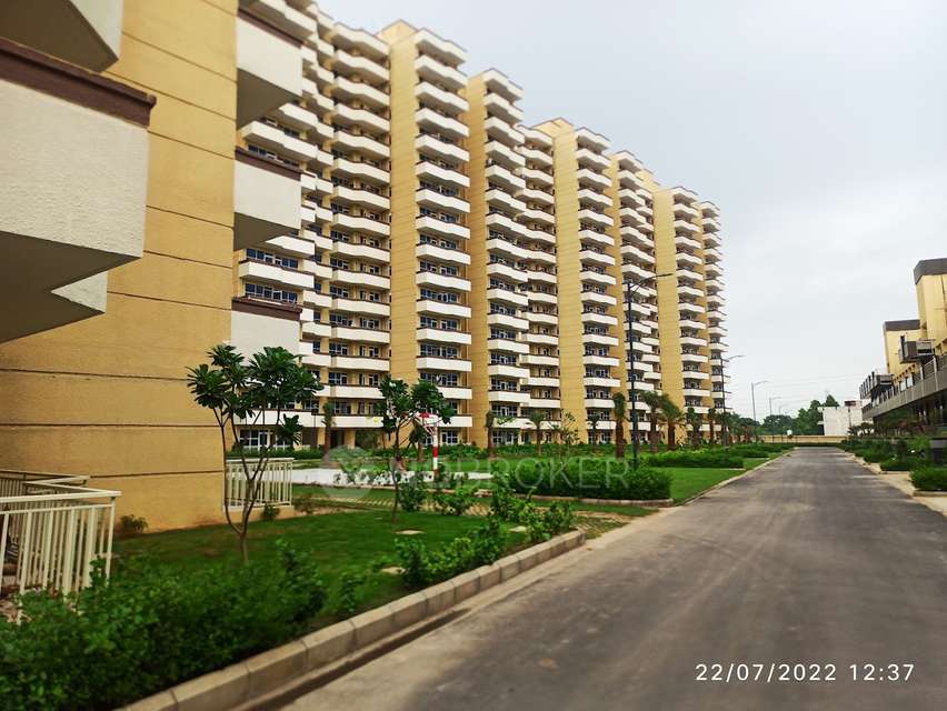 2 BHK Flat In Pyramid Urban Homes for Rent  In 92jc+4q8, Palra, Haryana 122101, India