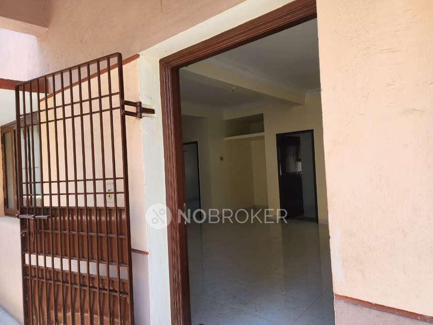 2 BHK Flat In S N Anirudh Apartment For Sale  In Kottivakkam