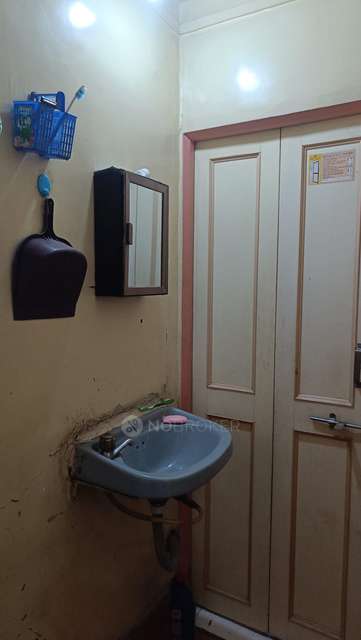 Shared Room for Female In 1 RK  In Atharav Apts In Shaniwar Peth