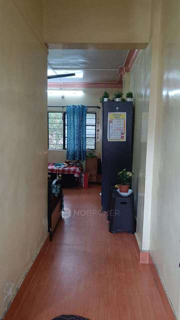 Shared Room for Female In 1 RK  In Atharav Apts In Shaniwar Peth