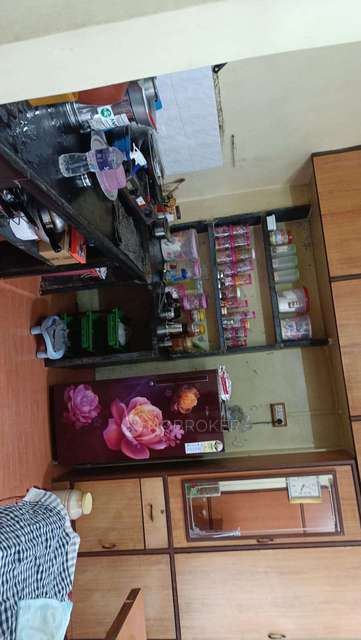 Shared Room for Female In 1 RK  In Atharav Apts In Shaniwar Peth