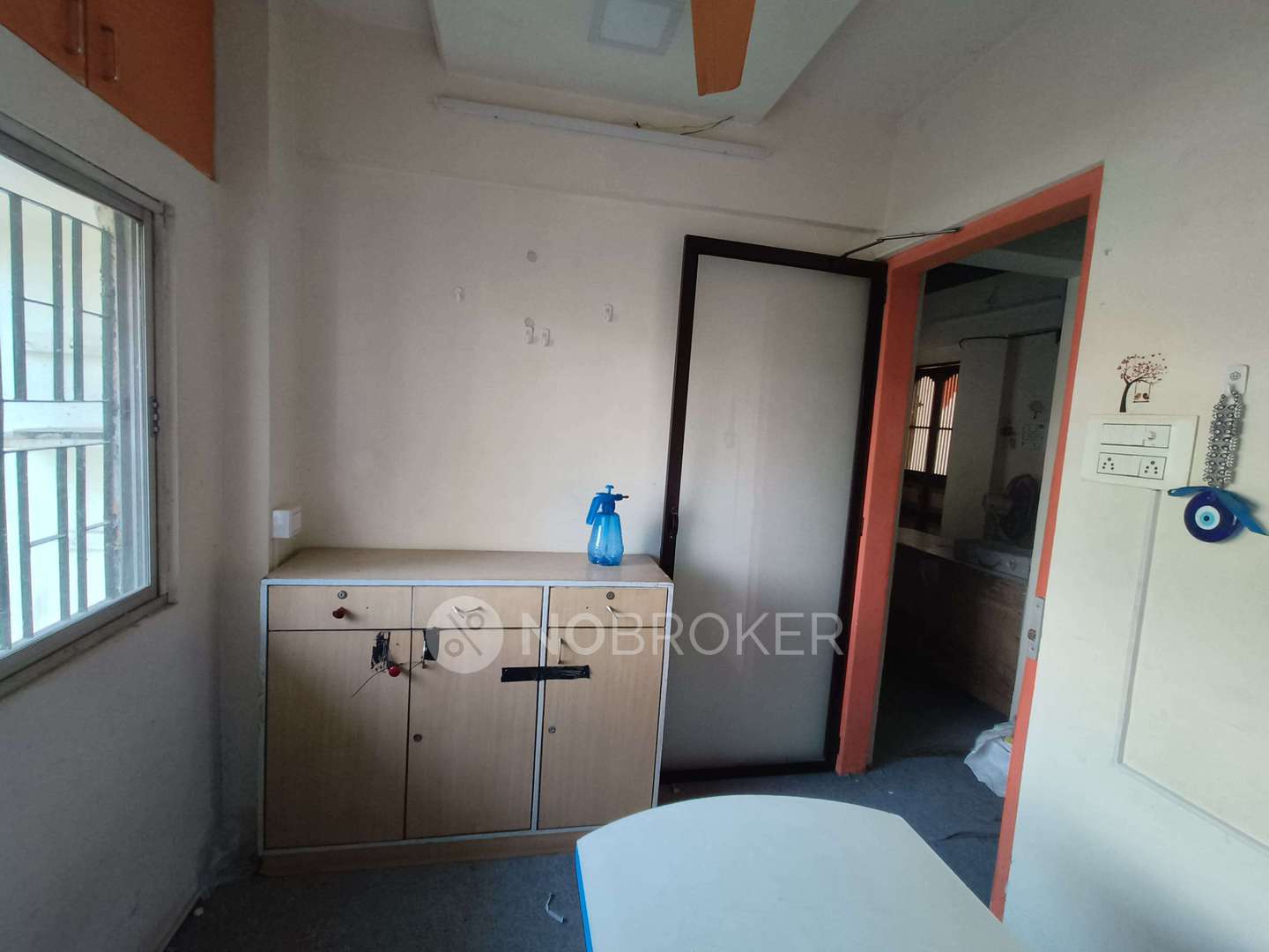 Office Space for Rent in Kandivali West, mumbai Ideal for Offce Space