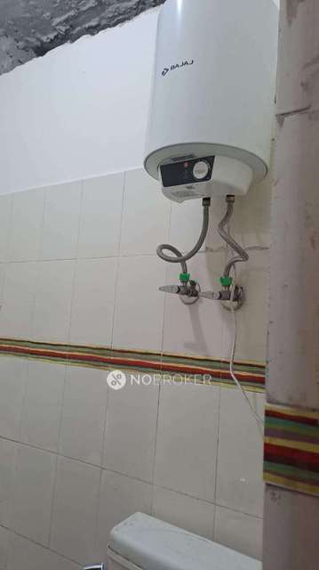 PG for Boys in Sector 28