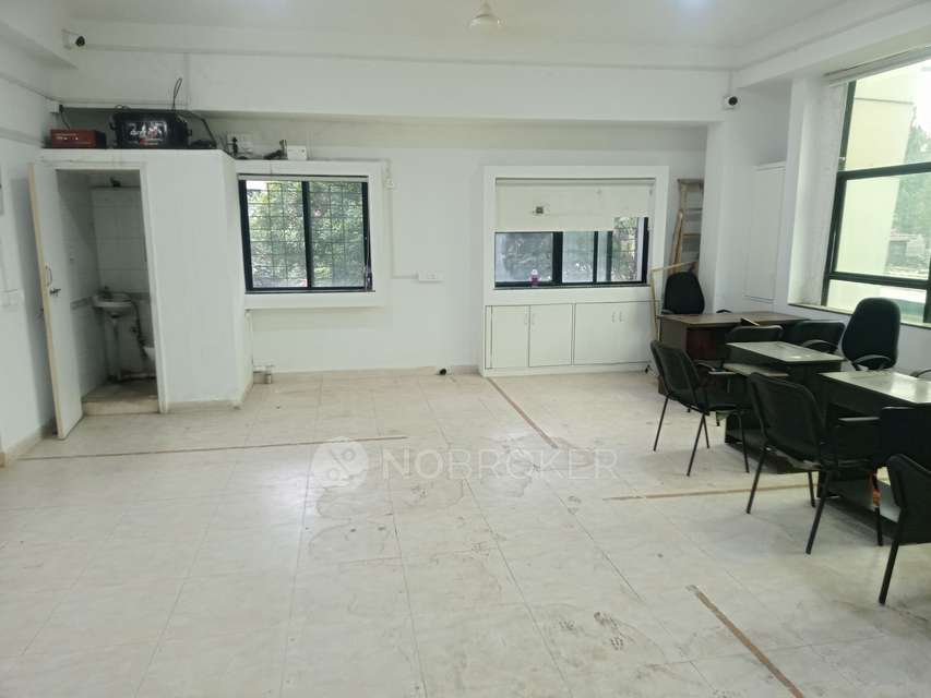 Office Space in Dnyaneshwar Paduka Chowk, Pune for Rent 