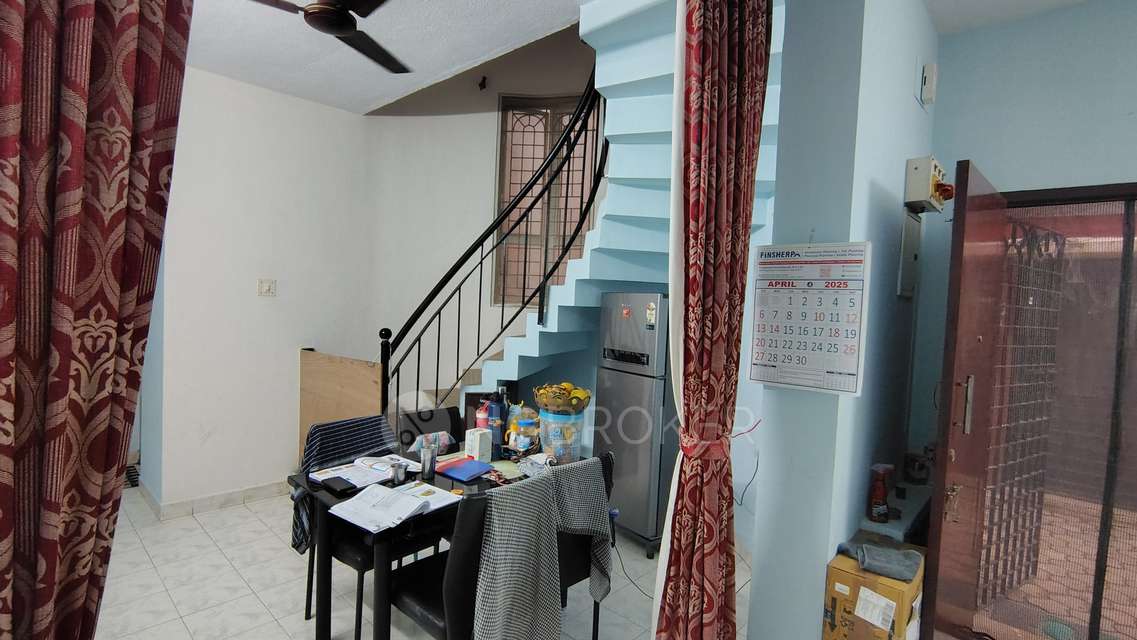 3 BHK Villa In Sai Shahi Apartment For Sale  In Sai Shahi Apartment, 475, Kamakoti Nagar, Kamatchi Nagar, Kamakoti Nagar, Pallikaranai, Chennai, Tamil Nadu 600100, India