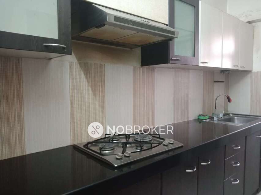 2 BHK Flat In Ivory Towers Chs Ltd For Sale  In Wadala East