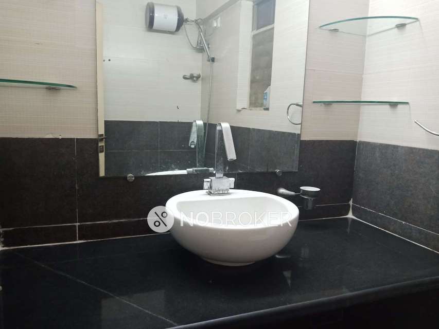 2 BHK Flat In Ivory Towers Chs Ltd For Sale  In Wadala East