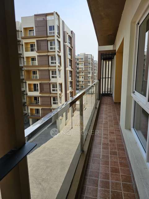2 BHK Flat In Tvs Emerald Peninsula, Manapakkam For Sale  In Manapakkam