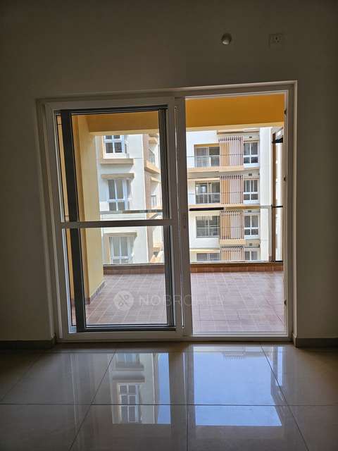 2 BHK Flat In Tvs Emerald Peninsula, Manapakkam For Sale  In Manapakkam