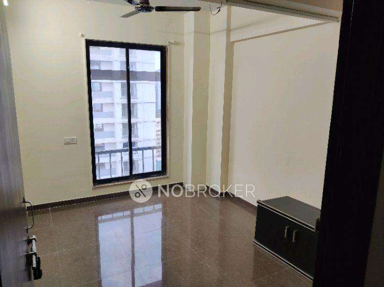 2 BHK Flat In Krish Royale. For Sale  In Parel