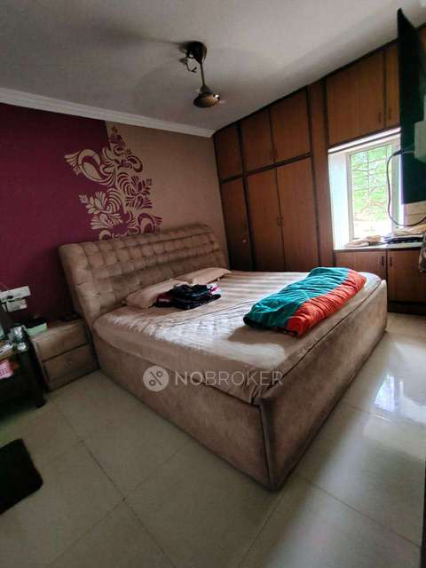 4 BHK Flat In Rk Towers For Sale  In Begumpet