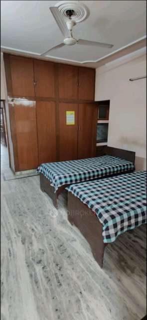 PG for Boys in Sector 43