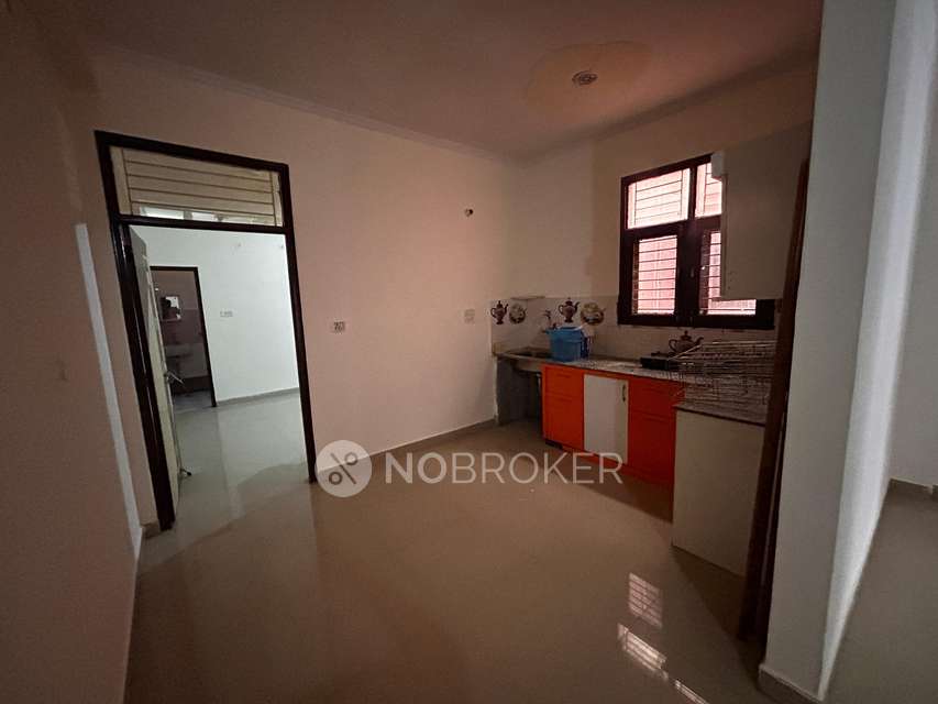 2 BHK Flat In Jagdamba Apartment For Sale  In Sadarpur