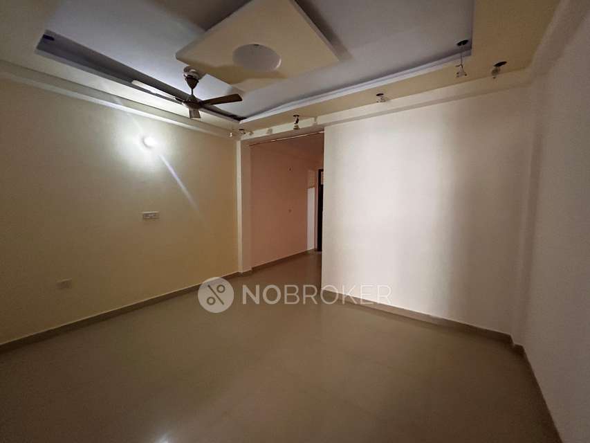 2 BHK Flat In Jagdamba Apartment For Sale  In Sadarpur