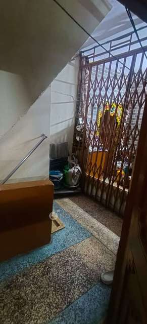 2 BHK Flat For Sale  In Karol Bagh
