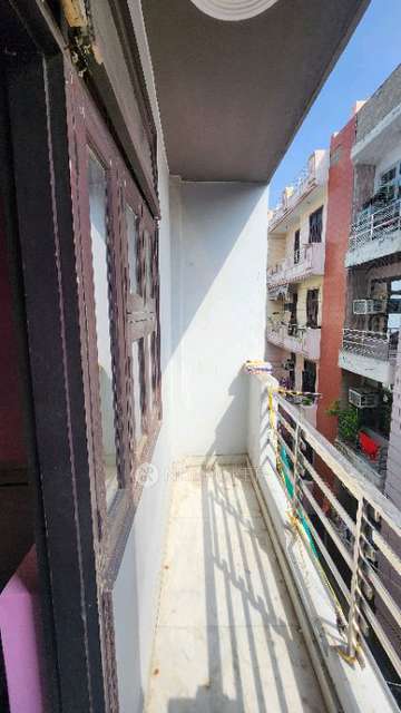 2 BHK Flat In Sb For Sale  In Manglapuri