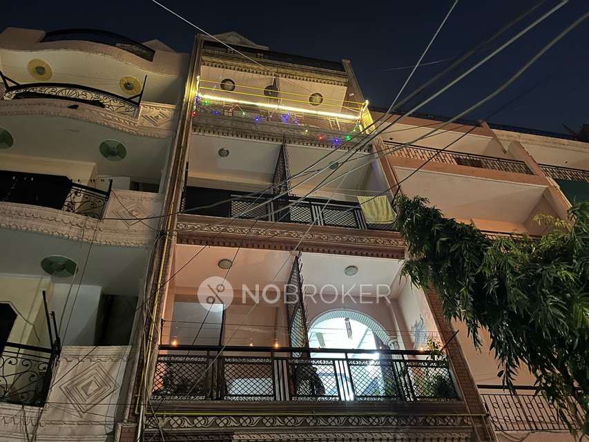 2 BHK Villa In Mukherjee Park Rwa Welfare Association For Sale  In Tilak Nagar