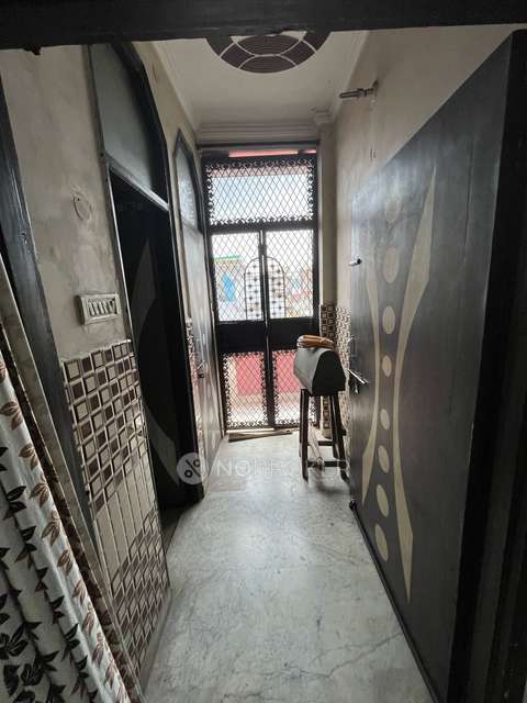 2 BHK Villa In Mukherjee Park Rwa Welfare Association For Sale  In Tilak Nagar