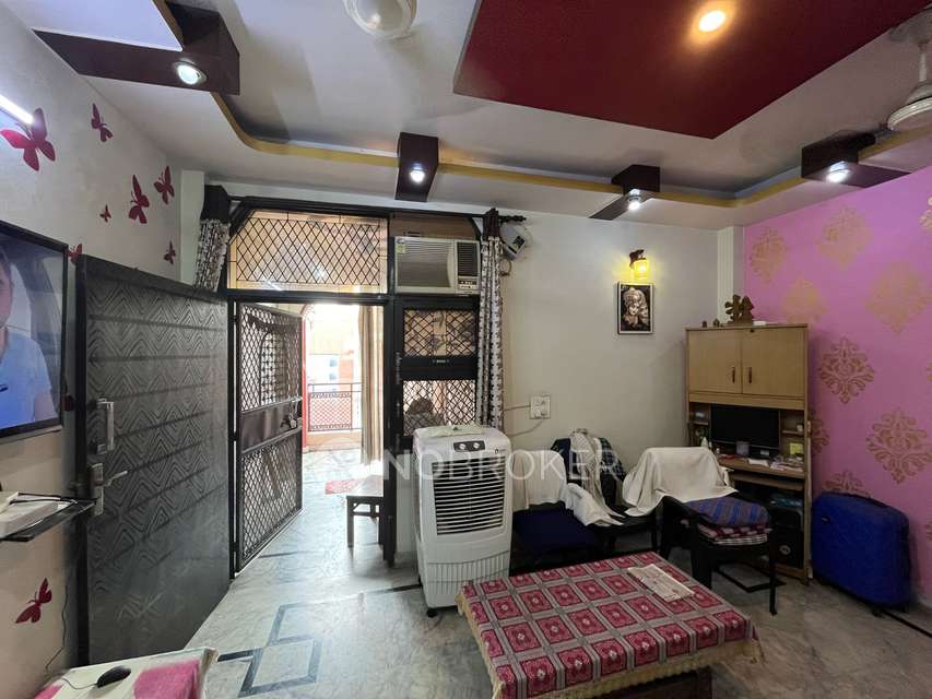 2 BHK Villa In Mukherjee Park Rwa Welfare Association For Sale  In Tilak Nagar
