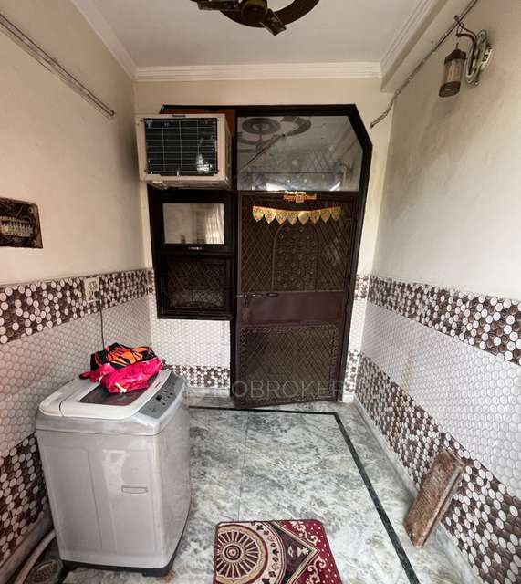 2 BHK Villa In Mukherjee Park Rwa Welfare Association For Sale  In Tilak Nagar