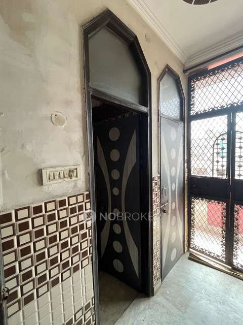 2 BHK Villa In Mukherjee Park Rwa Welfare Association For Sale  In Tilak Nagar