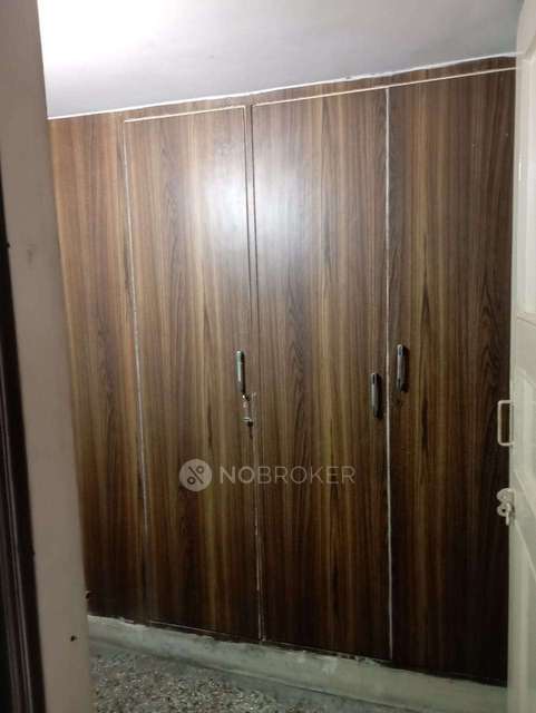 PG for Girls in Sector 16,