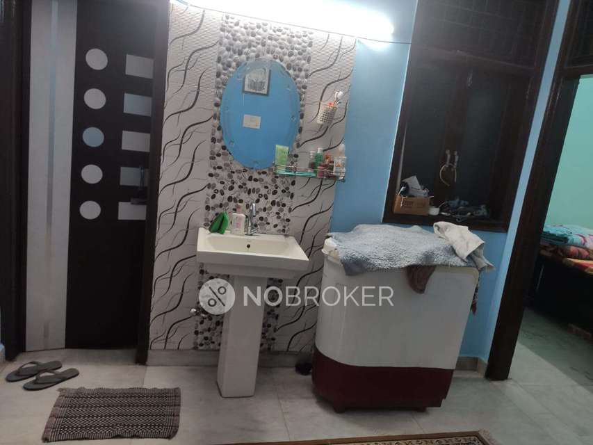 2 BHK Flat In Jai Sri Sham Bhavan  For Sale  In Babarpur