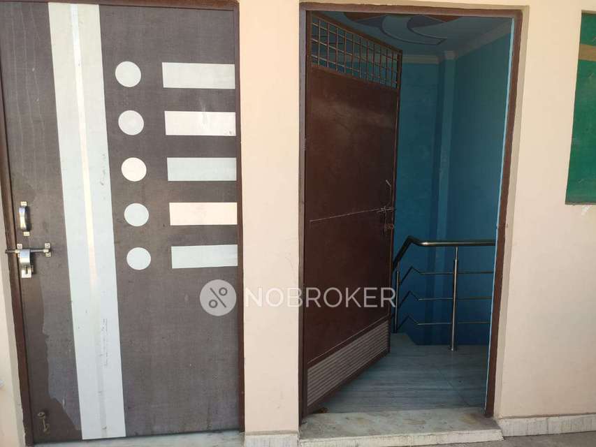 2 BHK Flat In Jai Sri Sham Bhavan  For Sale  In Babarpur