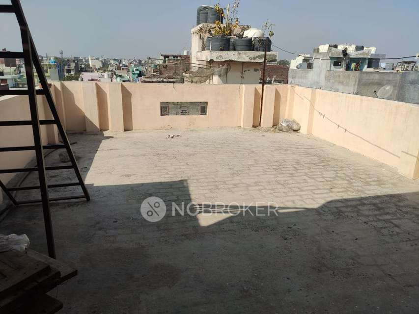 2 BHK Flat In Jai Sri Sham Bhavan  For Sale  In Babarpur