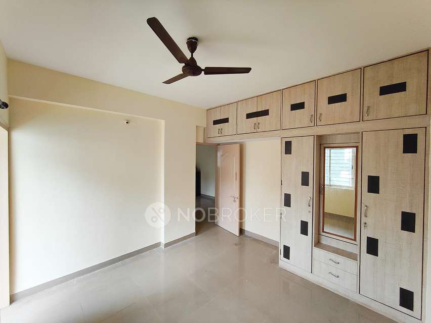 2 BHK Flat In Kruthika Heights, Jalahalli West For Sale  In Jalahalli West