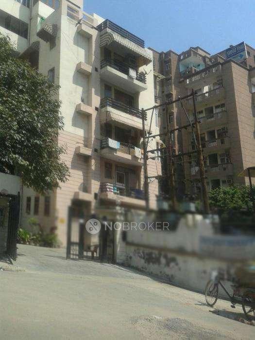 East Avenue Apartment