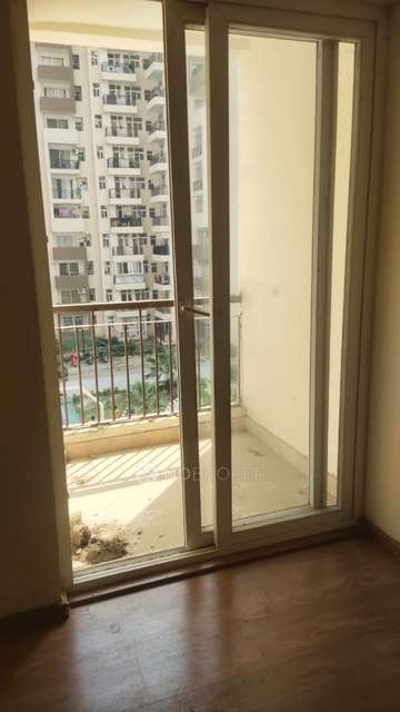 2 BHK Flat In Amrapali Leisure Park For Sale  In Techzone 4