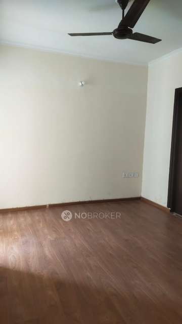 2 BHK Flat In Amrapali Leisure Park For Sale  In Techzone 4