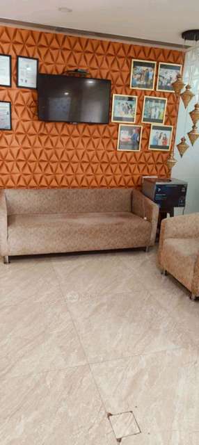 Office Space in Khar West, Mumbai for Rent 