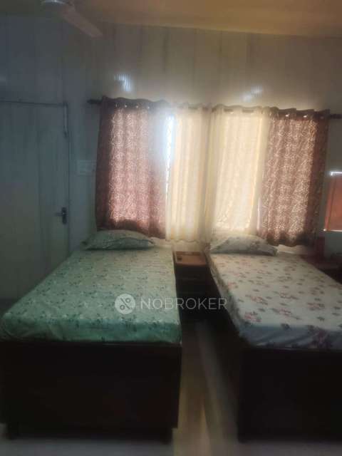 PG for Girls in Kalkaji