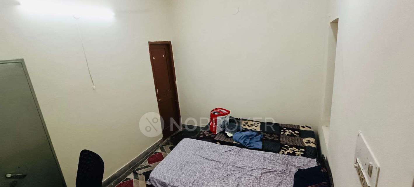 1 RK House for Rent  In Sector-30