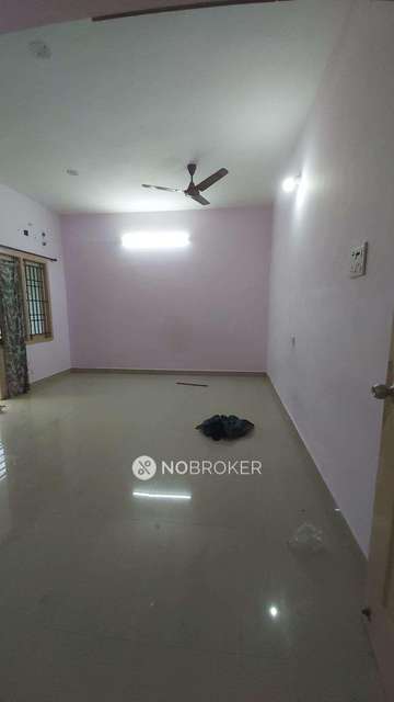 2 BHK Flat In Sarvesh Apartment For Sale  In Medavakkam