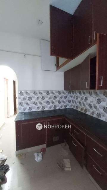 2 BHK Flat In Sarvesh Apartment For Sale  In Medavakkam
