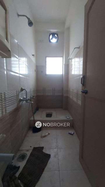 2 BHK Flat In Sarvesh Apartment For Sale  In Medavakkam