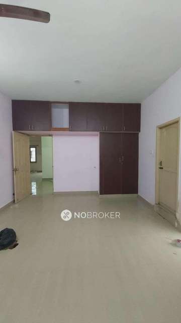 2 BHK Flat In Sarvesh Apartment For Sale  In Medavakkam