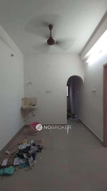 2 BHK Flat In Sarvesh Apartment For Sale  In Medavakkam