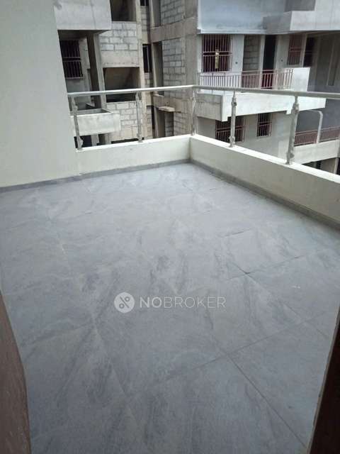 2 BHK Flat In Bhatewara Nagar for Rent  In Bharat Petrol Pump