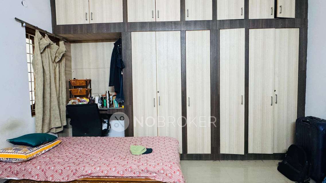 Shared Room for Male In 3 BHK  In Sri Manjula Nilayam In Madhapur